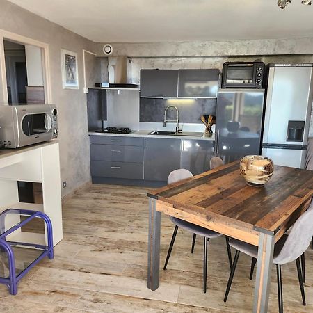 Appartement Rez De Jardin Dans Villa Vue Mer Cavalaire-sur-Mer Luaran gambar