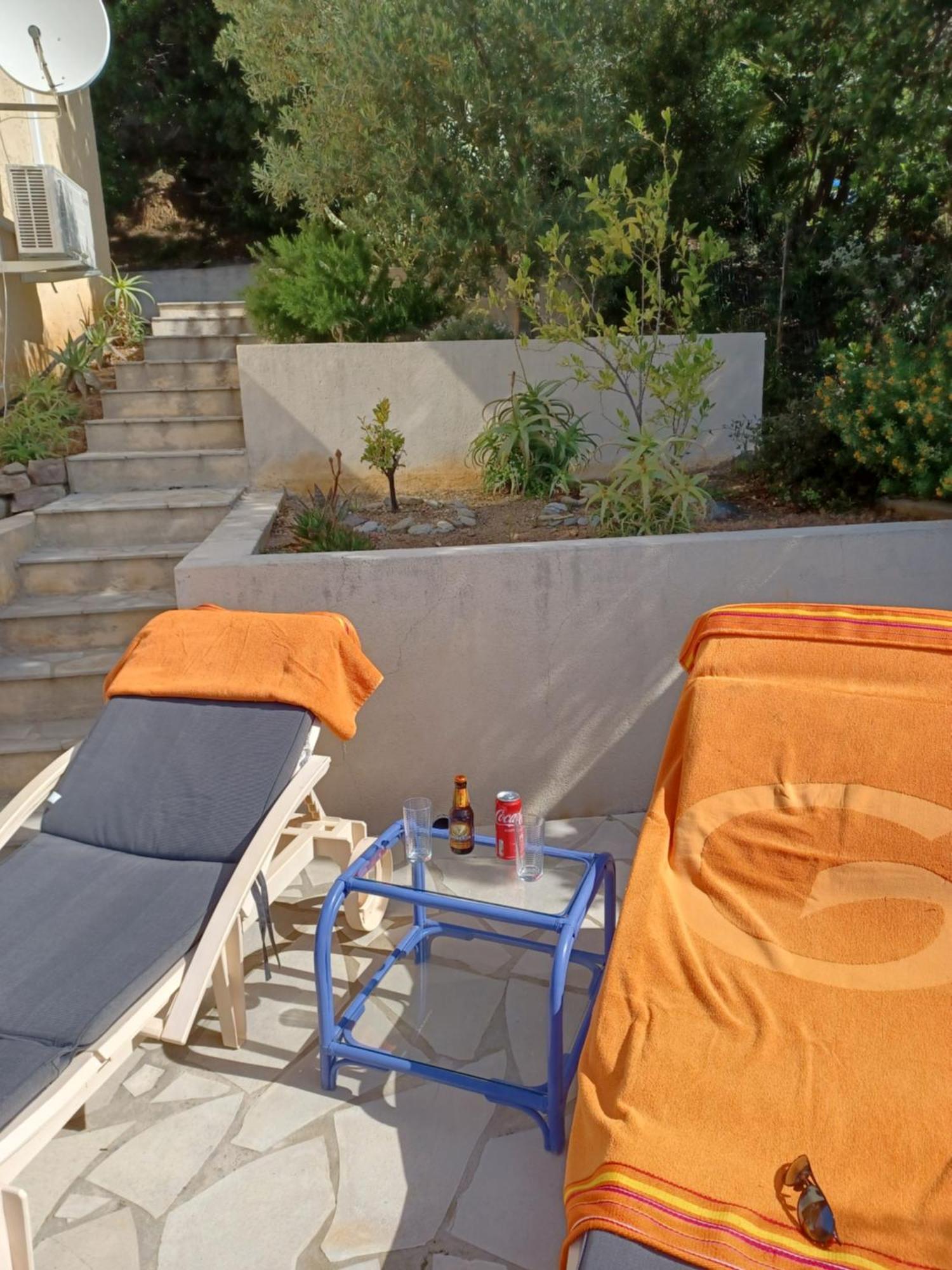 Appartement Rez De Jardin Dans Villa Vue Mer Cavalaire-sur-Mer Luaran gambar